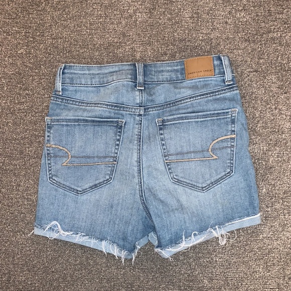 American Eagle Shorts - Picture 2 of 6